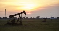 Petrolün devler liginde pazar kavgası büyüyor